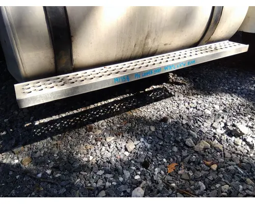 INTERNATIONAL 9200I TANK STEP