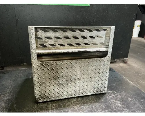 INTERNATIONAL 9200I Tool Box