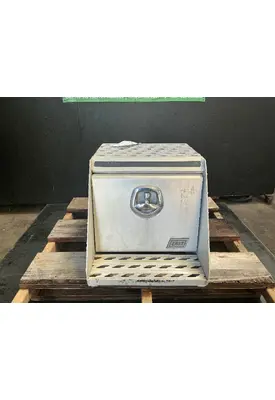 INTERNATIONAL 9200I Tool Box