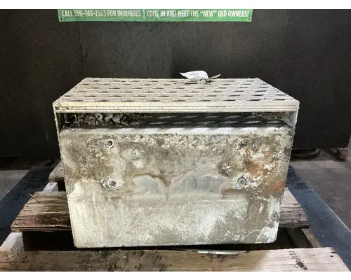 INTERNATIONAL 9200I Tool Box