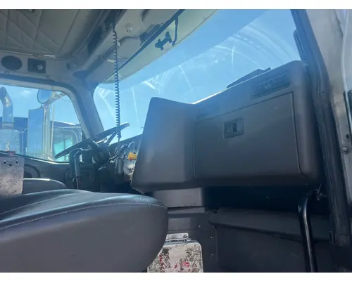 INTERNATIONAL 9200I VEHICLE FOR SALE