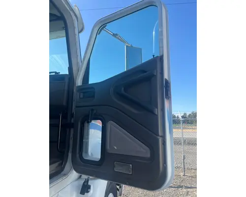 INTERNATIONAL 9200I Vehicle For Sale