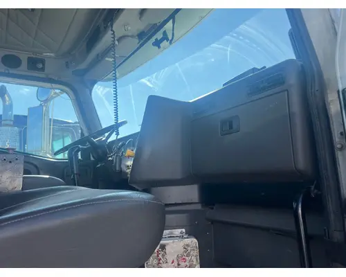 INTERNATIONAL 9200I Vehicle For Sale