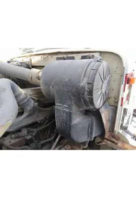 INTERNATIONAL 9200 AIR CLEANER