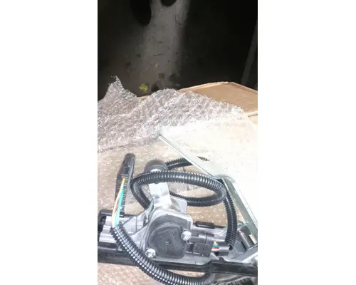 INTERNATIONAL 9200 Accelerator Parts