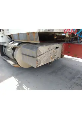 INTERNATIONAL 9200 BATTERY BOX