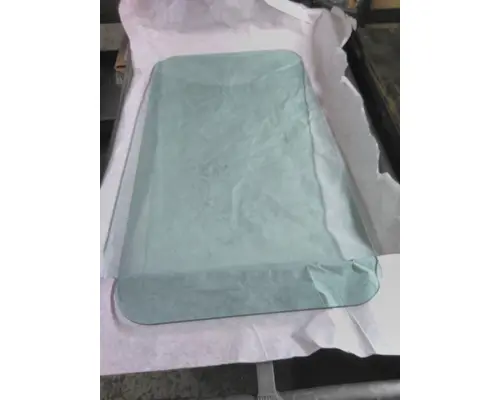 INTERNATIONAL 9200 Back Glass