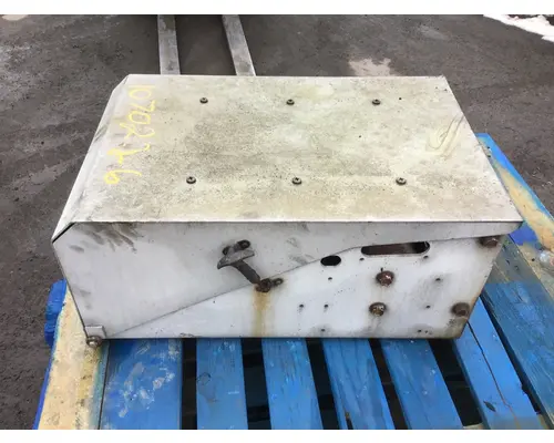 INTERNATIONAL 9200 Battery Box