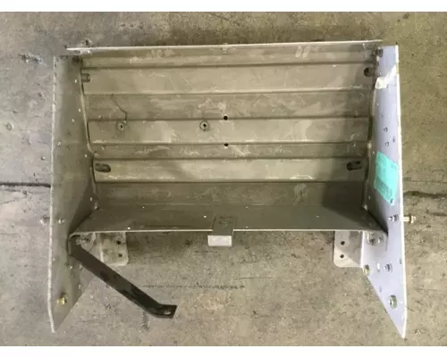 INTERNATIONAL 9200 Battery Box