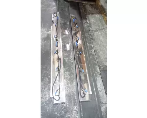 INTERNATIONAL 9200 Body Parts, Misc.