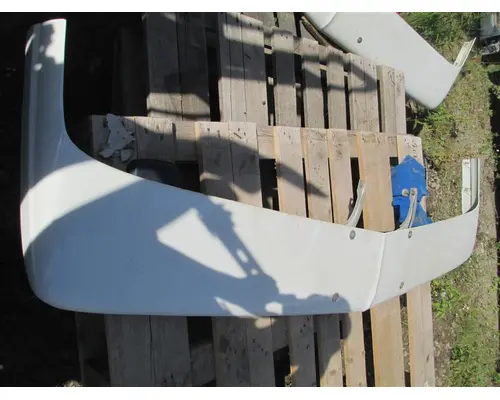 INTERNATIONAL 9200 CAB CLIP