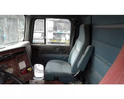 INTERNATIONAL 9200 CAB