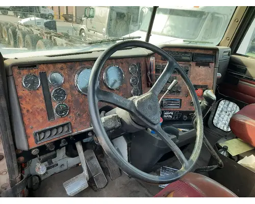 INTERNATIONAL 9200 CAB