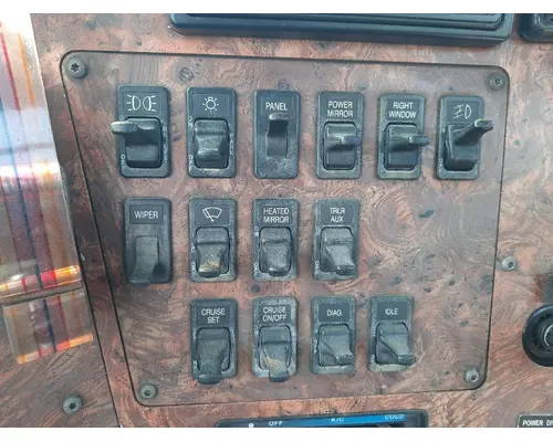 INTERNATIONAL 9200 CAB