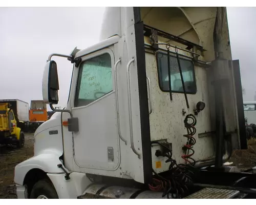 INTERNATIONAL 9200 Cab Assembly