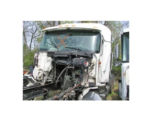 INTERNATIONAL 9200 Cab Clip