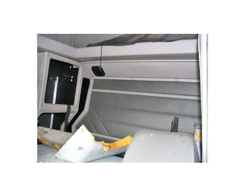 INTERNATIONAL 9200 Cab Clip