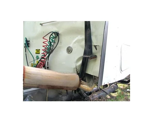 INTERNATIONAL 9200 Cab Clip