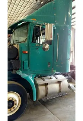 INTERNATIONAL 9200 Cab