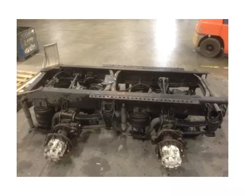 INTERNATIONAL 9200 Cutoff Assembly (Housings & Suspension Only)