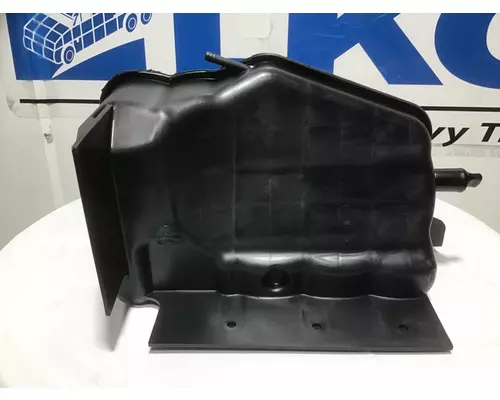 INTERNATIONAL 9200 DEF Tank