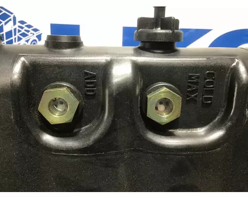 INTERNATIONAL 9200 DEF Tank