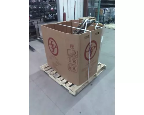 INTERNATIONAL 9200 DOOR ASSEMBLY, FRONT