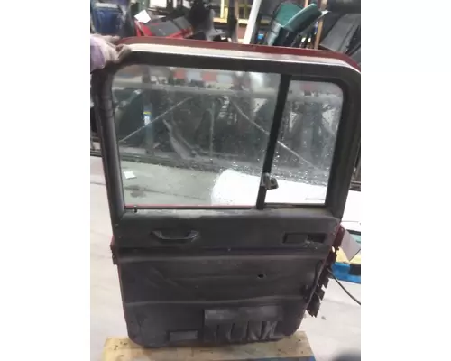 INTERNATIONAL 9200 DOOR ASSEMBLY, FRONT