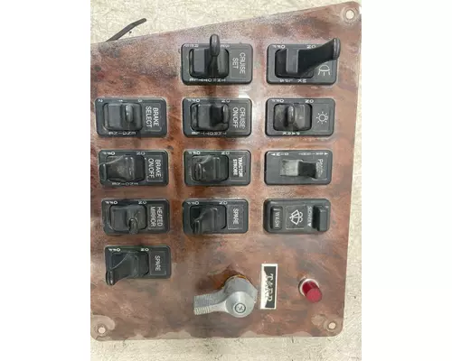 INTERNATIONAL 9200 Dash  Console Switch