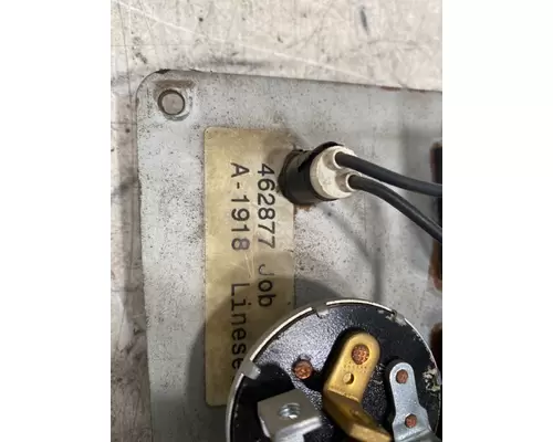 INTERNATIONAL 9200 Dash  Console Switch
