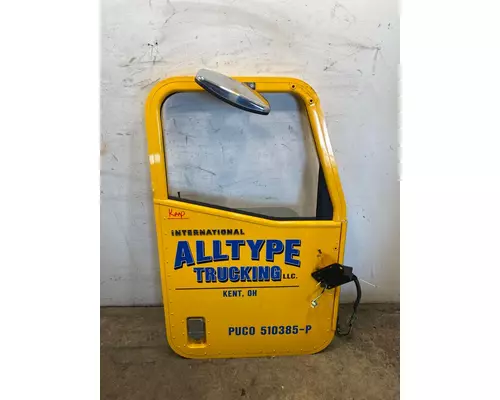 INTERNATIONAL 9200 Door Assembly, Front