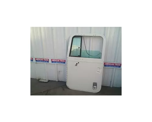 INTERNATIONAL 9200 Door Assembly, Front