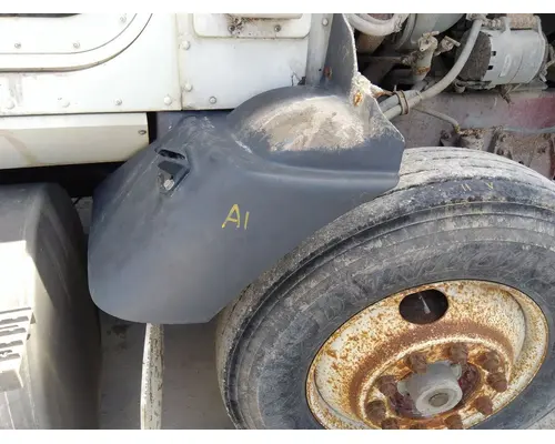 INTERNATIONAL 9200 FENDER EXTENSION