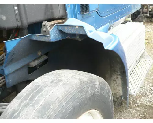 INTERNATIONAL 9200 FENDER EXTENSION