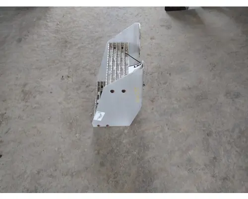 INTERNATIONAL 9200 FRAME STEP
