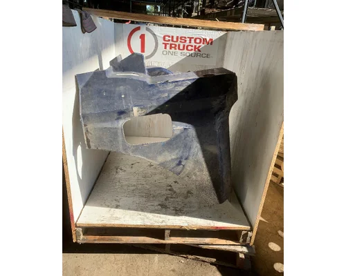 INTERNATIONAL 9200 Fender Extension