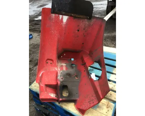 INTERNATIONAL 9200 Fender Extension