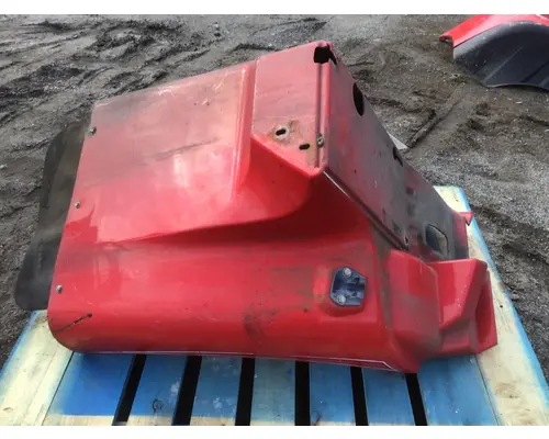 INTERNATIONAL 9200 Fender Extension