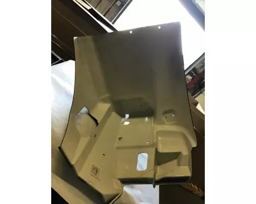 INTERNATIONAL 9200 Fender Extension