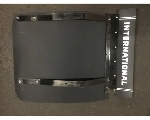 INTERNATIONAL 9200 Fender Extension