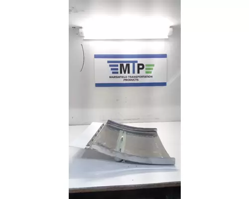 INTERNATIONAL 9200 Fender Moulding