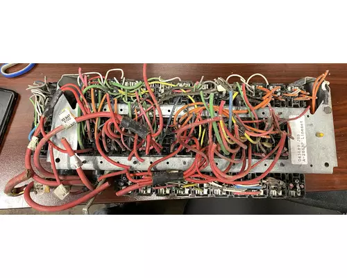 INTERNATIONAL 9200 Fuse Box
