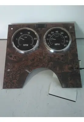 INTERNATIONAL 9200 GAUGE CLUSTER
