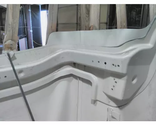 INTERNATIONAL 9200 HOOD ASSEMBLY