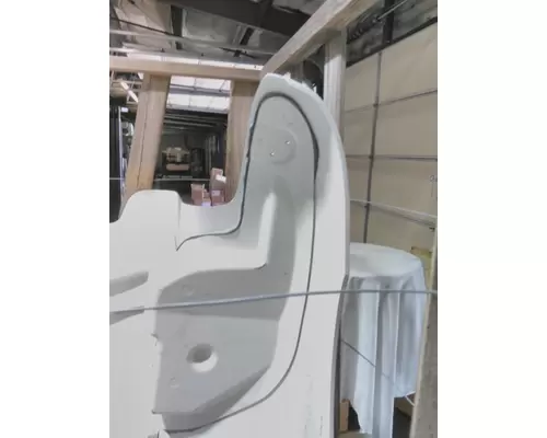 INTERNATIONAL 9200 HOOD ASSEMBLY