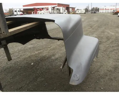 INTERNATIONAL 9200 HOOD