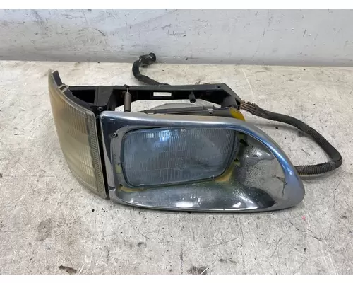 INTERNATIONAL 9200 Headlamp Assembly