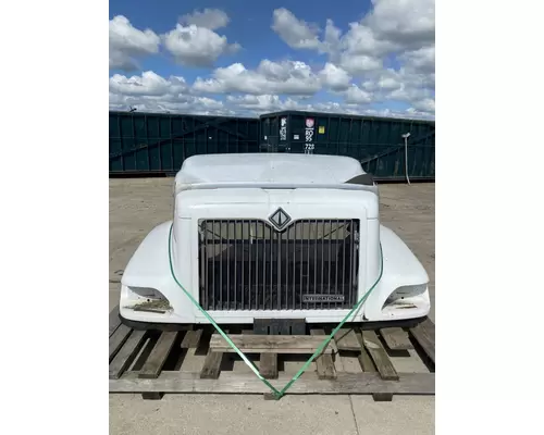 INTERNATIONAL 9200 Hood