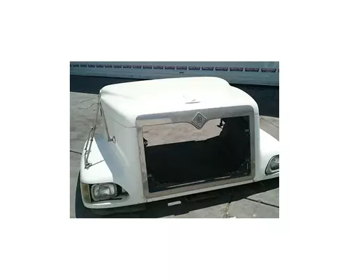 INTERNATIONAL 9200 Hood