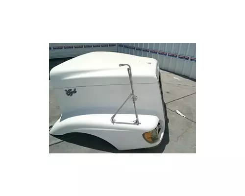 INTERNATIONAL 9200 Hood